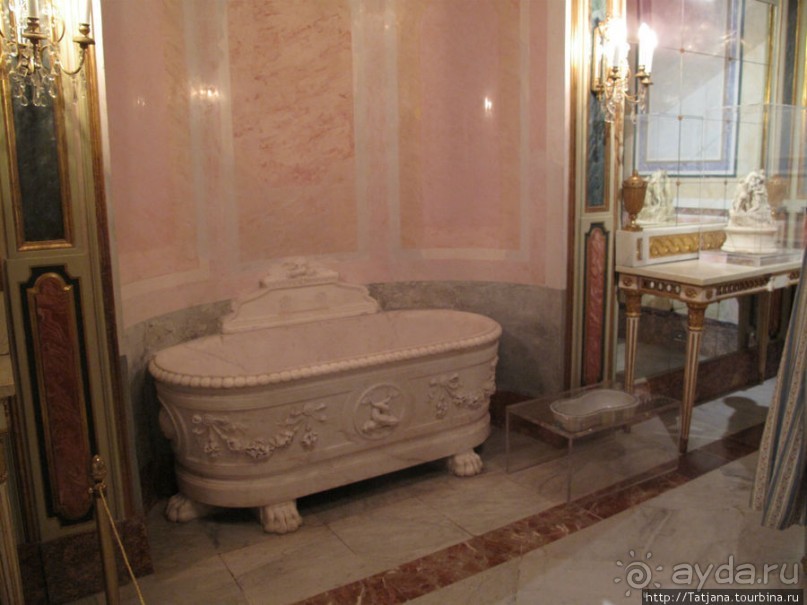 Музей керамики - одна из главных достопремечательностей.