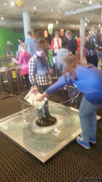 Веселенький и активно-познавательный музей Nemo