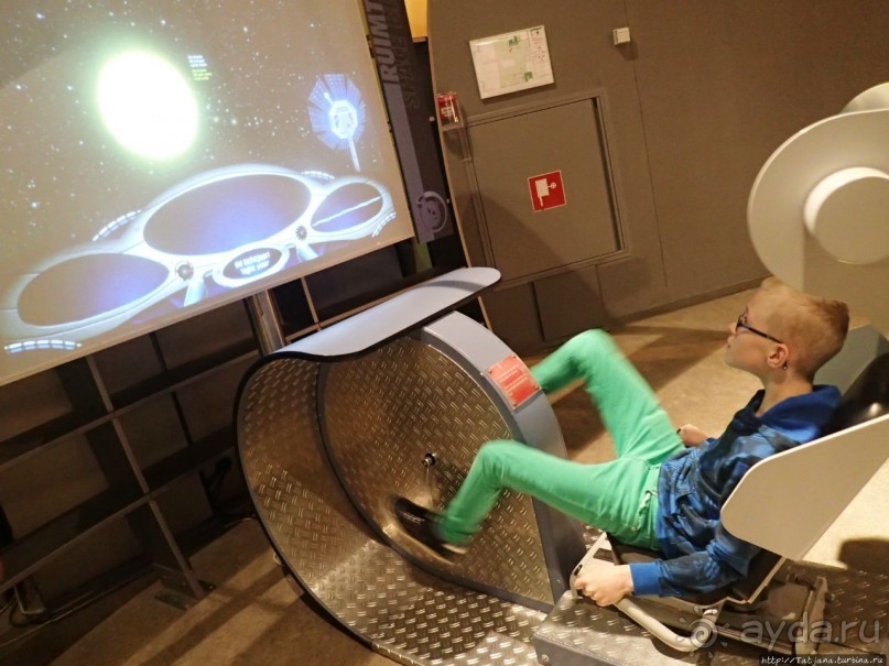 Веселенький и активно-познавательный музей Nemo