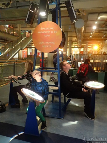 Веселенький и активно-познавательный музей Nemo