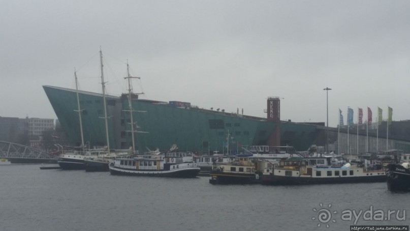 Веселенький и активно-познавательный музей Nemo