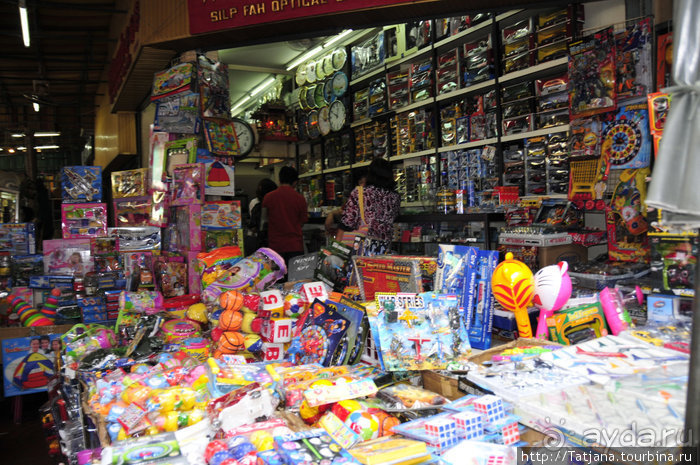 Чемоданы берите в Таиланд полупустые...