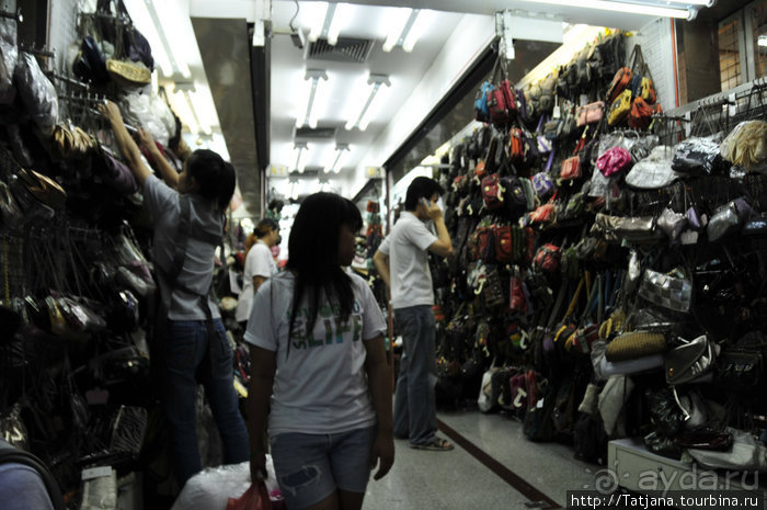 Чемоданы берите в Таиланд полупустые...