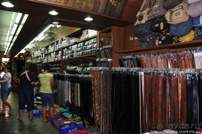 Чемоданы берите в Таиланд полупустые...