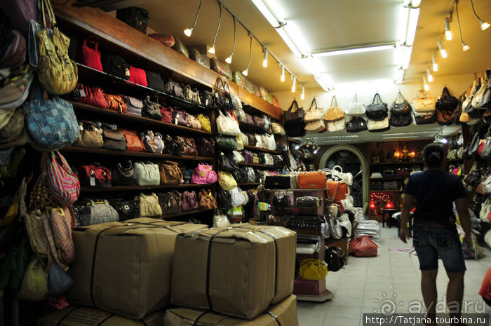 Чемоданы берите в Таиланд полупустые...