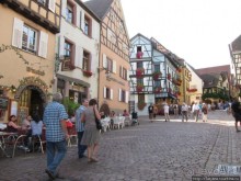 Элзаские вина и одна из самых красивых деревень Франции.