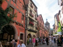 Элзаские вина и одна из самых красивых деревень Франции.