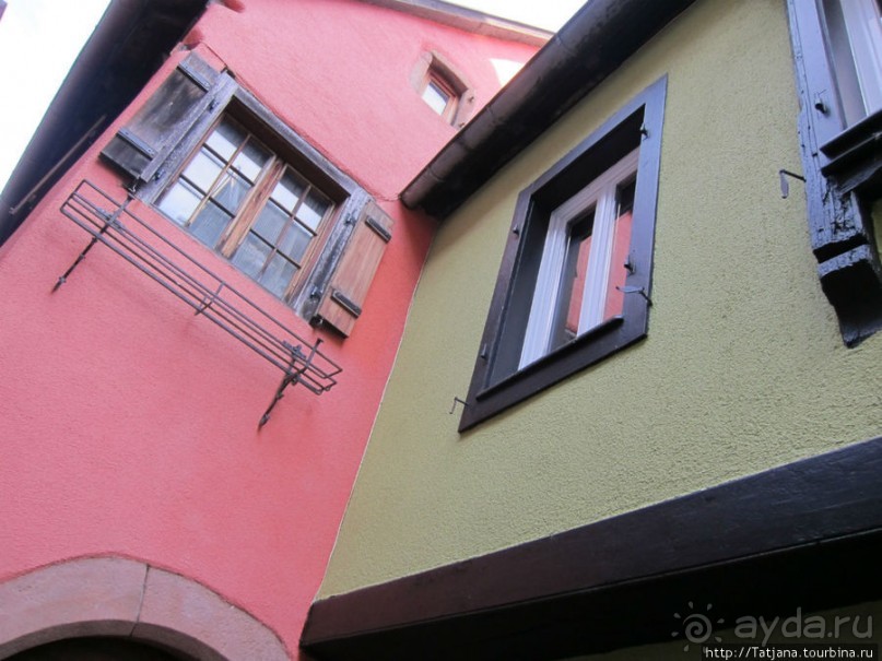 Элзаские вина и одна из самых красивых деревень Франции.