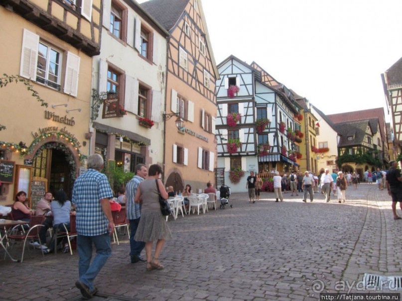 Элзаские вина и одна из самых красивых деревень Франции.
