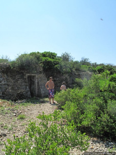 Остров Козада и руины военно-морского форта