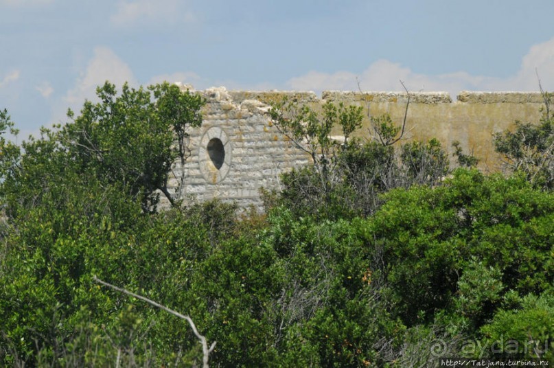 Остров Козада и руины военно-морского форта