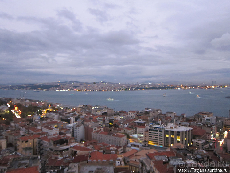 Прекрасный вид сверху с башни Галата