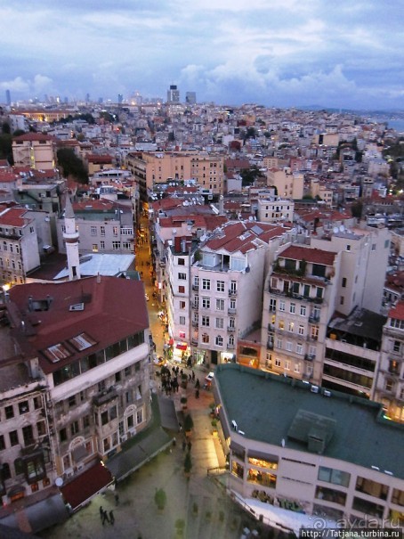 Прекрасный вид сверху с башни Галата