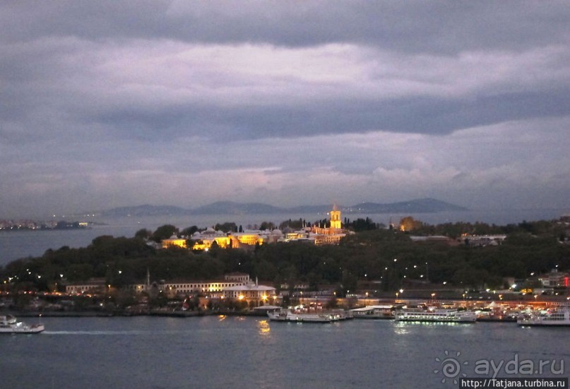 Прекрасный вид сверху с башни Галата