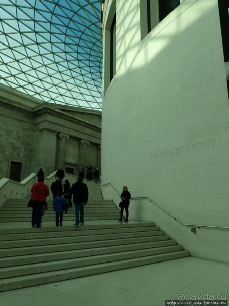 Ценные экспонаты Британского музея и Розеттский камень