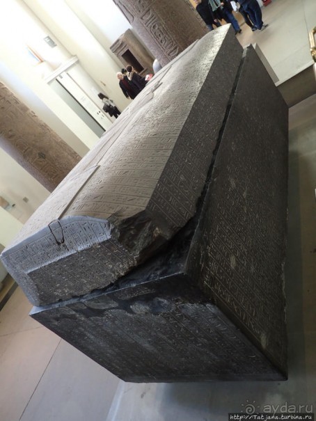 Ценные экспонаты Британского музея и Розеттский камень