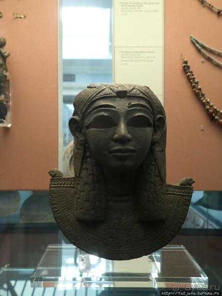 Ценные экспонаты Британского музея и Розеттский камень