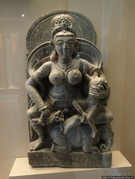 Ценные экспонаты Британского музея и Розеттский камень