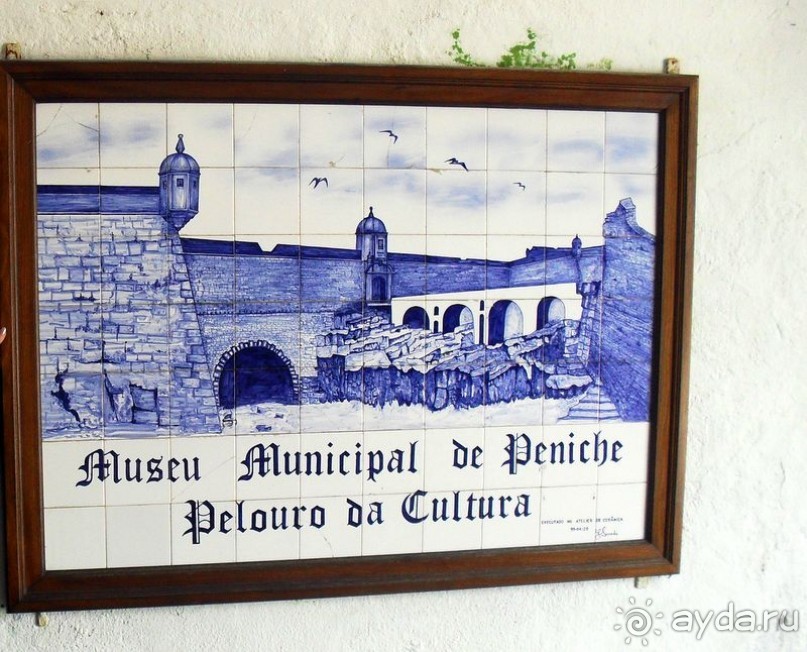 Peniche- отличное место для серфинга,изумительной красоты пейзажи, свежайшая рыба и не только...