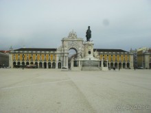 Погуляйте по центральным площадям города Лиссабона!