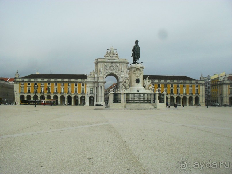 Погуляйте по центральным площадям города Лиссабона! Погуляйте по центральным площадям города Лиссабона!