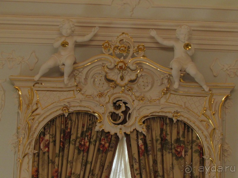 «Дворцов и замков свет…». Часть 3