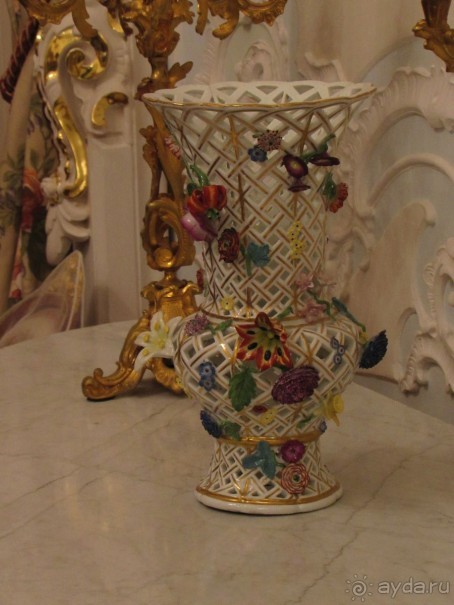 «Дворцов и замков свет…». Часть 3