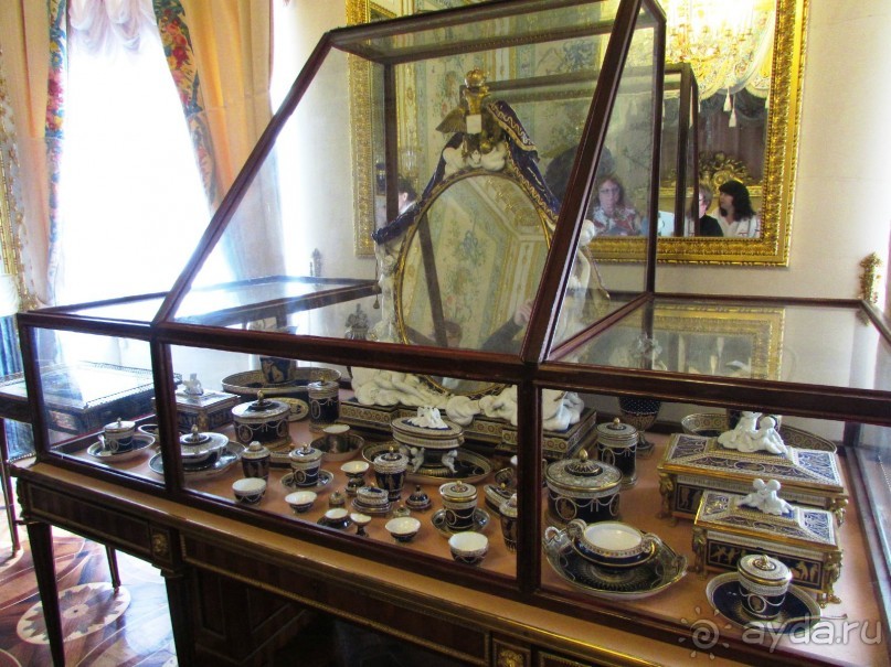 «Дворцов и замков свет…». Часть 1