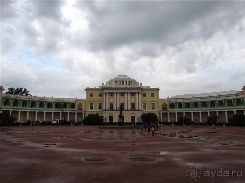 «Дворцов и замков свет…». Часть 1