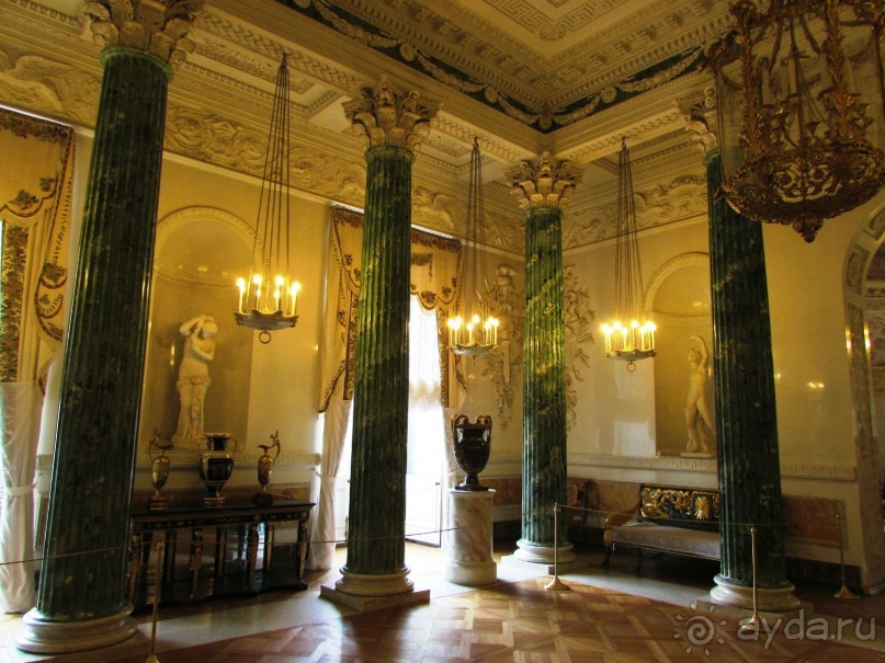 «Дворцов и замков свет…». Часть 1