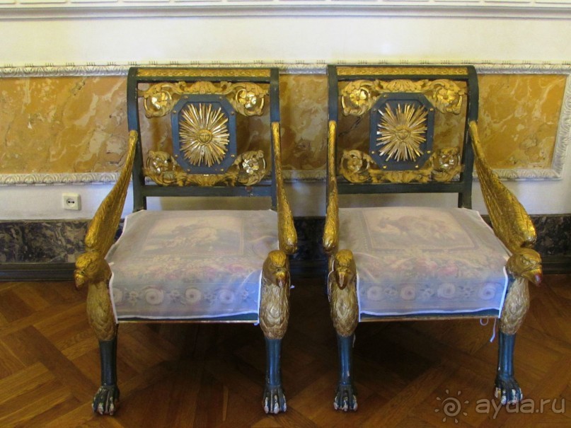 «Дворцов и замков свет…». Часть 1