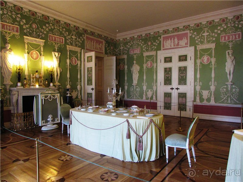 «Дворцов и замков свет…». Часть 2