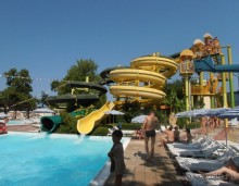 Море, пляж, вокзал