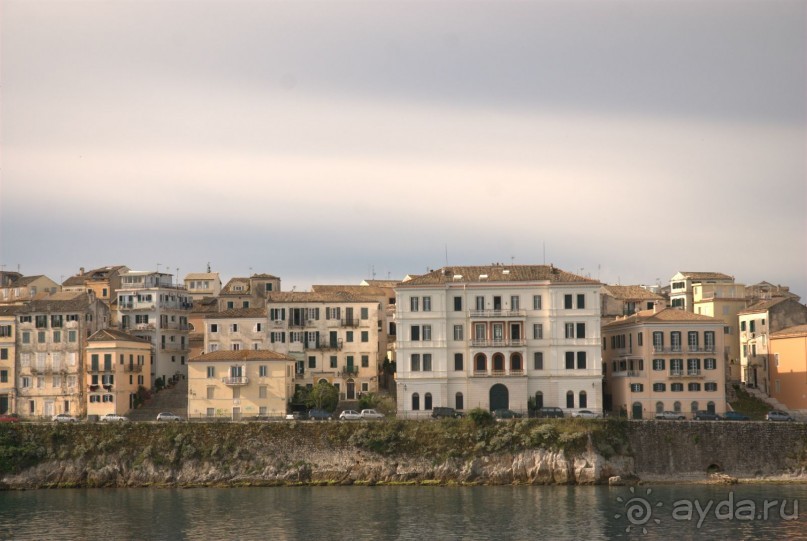 Один день в Корфу-Тауне