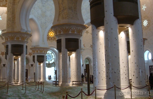 Мечеть шейха Заида - одно из чудес ОАЭ