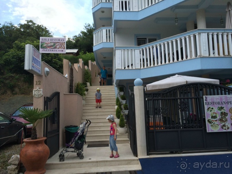 . сутоморе-это море ,климат, погода,видовые балконы,еда,славянская речь 