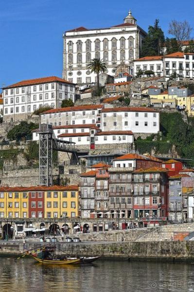 Самобытный Порту