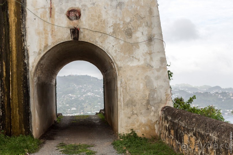 Сент-Винсент (1/2) — Кингстаун