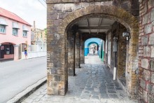 Сент-Винсент (1/2) — Кингстаун