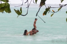 Kiribati (1/2)