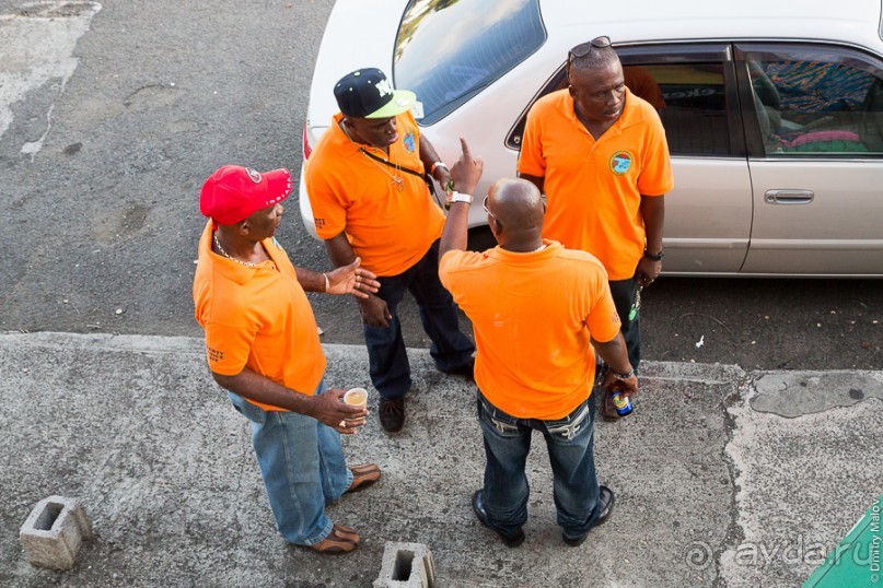 Первомай в Сент-Джорджес, Гренада