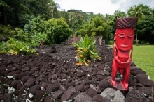 Маркизские острова (2/3): тики, марае