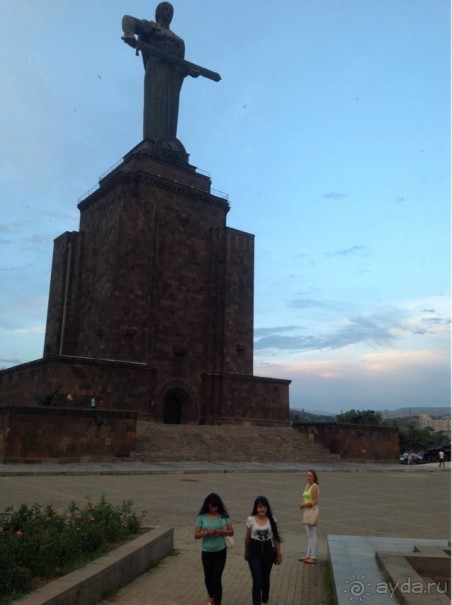 Безумная Армения