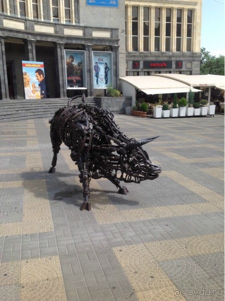 Безумная Армения