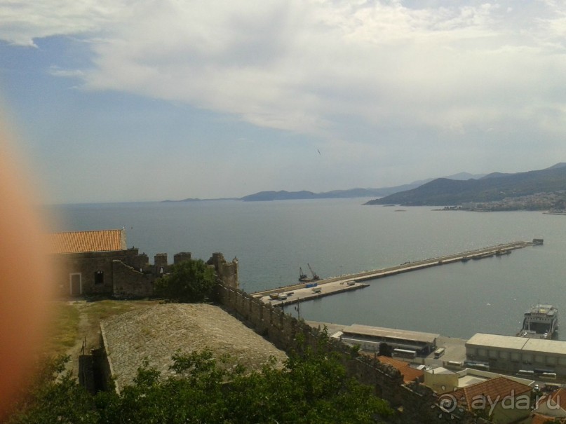 Греция. Кавала. Вид на порт с крепости.