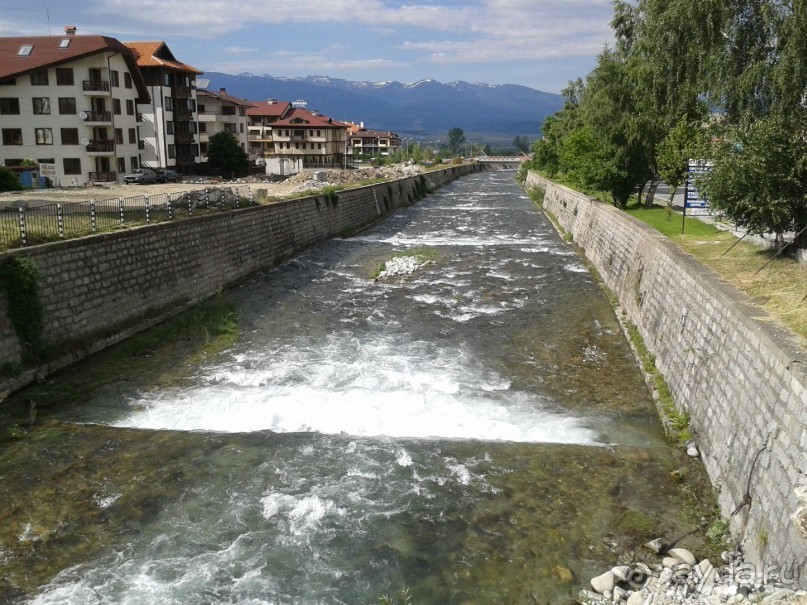 Горная река Глазне. В Банско.
