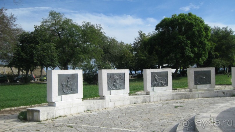 Керкира. Символика городков Корфу.