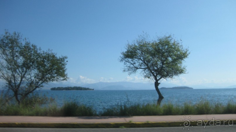 Дорога из Мессонги на Керкиру.