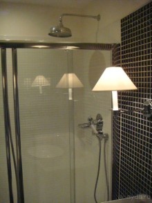 Бутик-отель в Париже Fontaines du Luxembourg 3*. Аутентично, но не очень удобно.