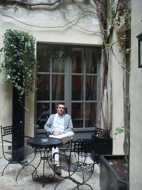 Бутик-отель в Париже Fontaines du Luxembourg 3*. Аутентично, но не очень удобно.